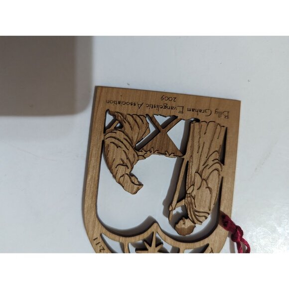 Billy Graham 2009 Nativity Ornament Wood Laser-Cut Holy Scene Christmas Collecti - Picture 5 of 6